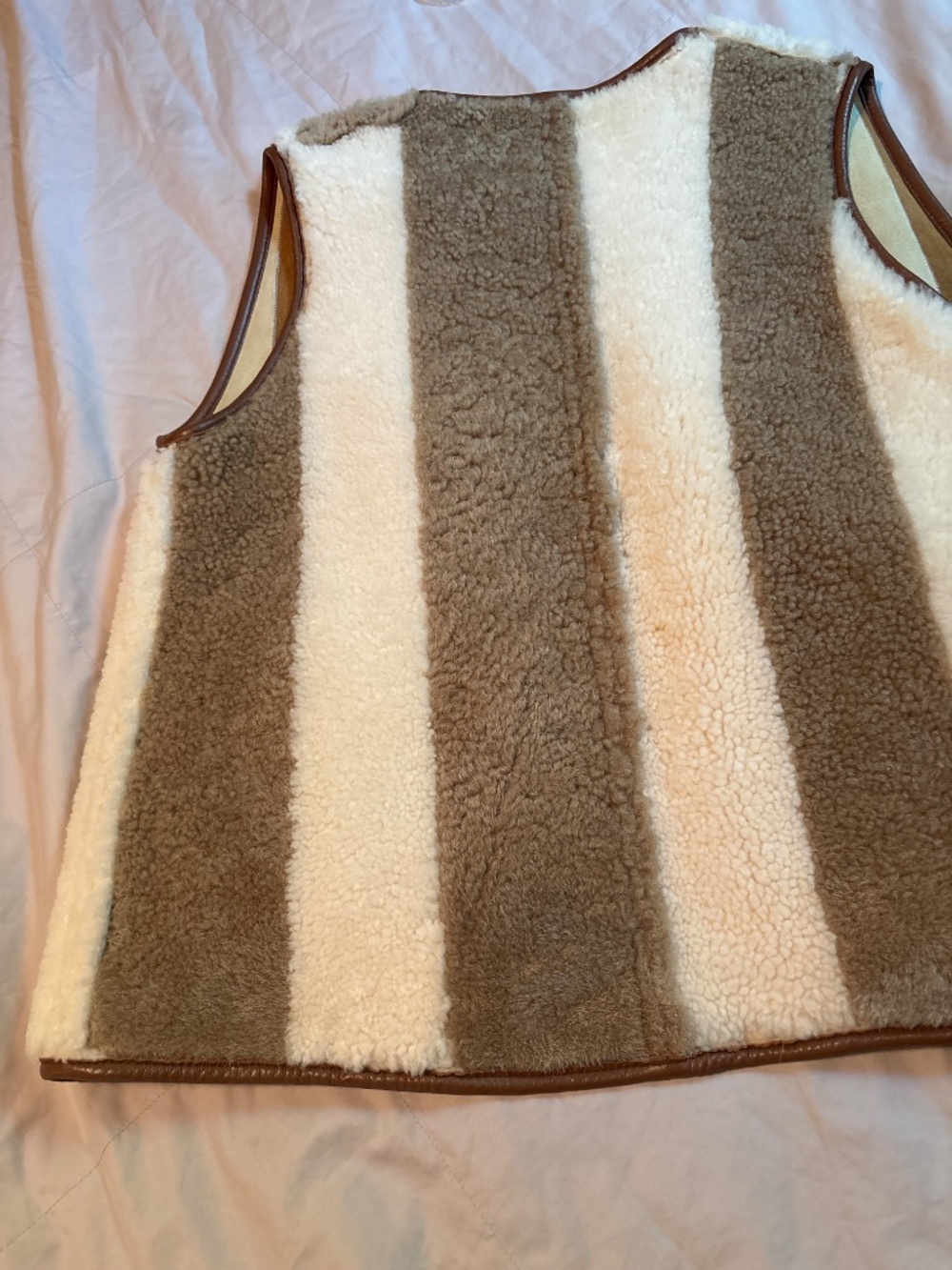 Cawley Studio Reversible Shearling Vest - Picture 6 of 17